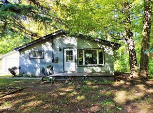 3178 Lakeview Dr, Harrison, MI 48625