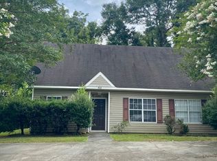 910 Stage Rd, Auburn, AL 36830