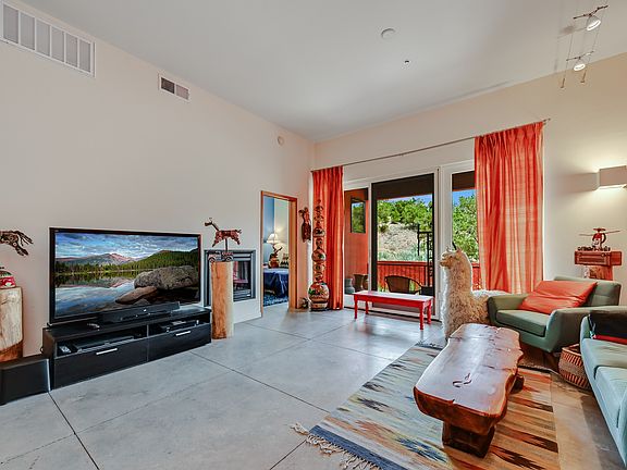 2nd image of 604 Avenida Villahermosa Unit 103