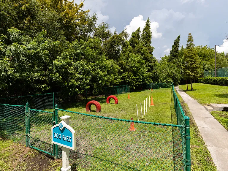 Westbury at Lake Brandon — Photo 18