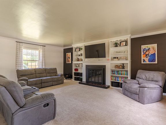 5th image of 2032 Polaris Ave