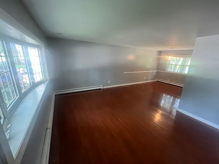 1109 Milltown Rd — Photo 2