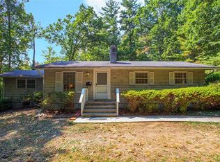 125 Old Bee Tree Rd, Swannanoa, NC 28778