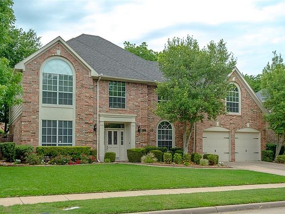 2nd image of 4121 Crescent Dr