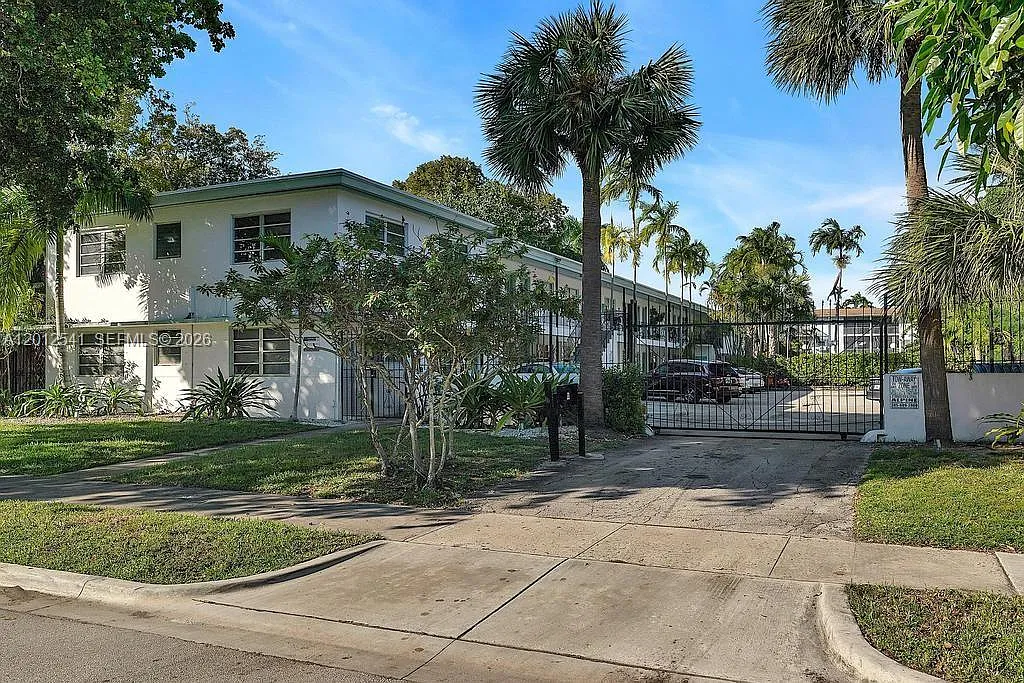 Photo 2 of 30 - 645 NE 77th St #19 - Miami, FL Building Photo - 645 NE 77th St #19