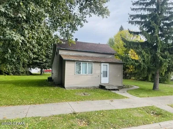 923 4th Ave, Cando, ND 58324