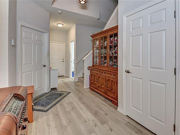 3rd image of 203 Merlot St