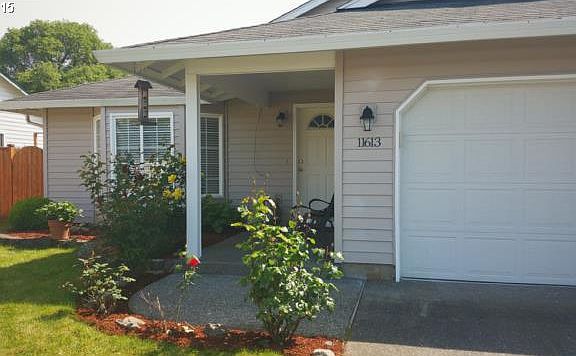 2nd image of 11613 NE 102nd Cir