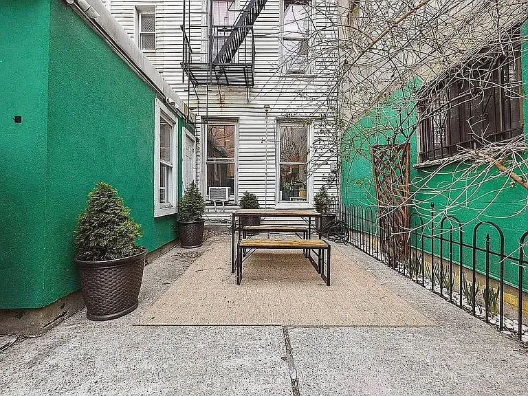 288 McGuinness Blvd #1 — Photo 4