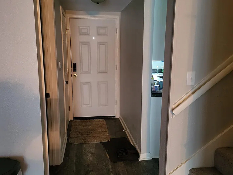 1025 W 19th St #14C — Photo 5