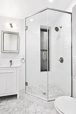 Rented by Compass | media 13