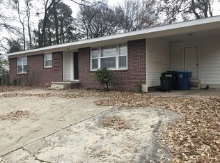 1006 E Pinecrest Dr, Marshall, TX 75670