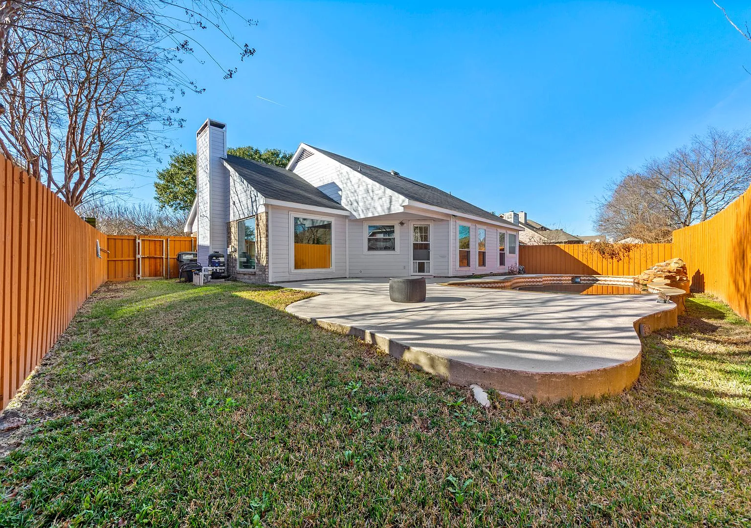 Overbrook Dr — Photo 4