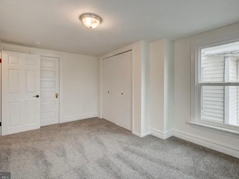 246 Park St — Photo 18