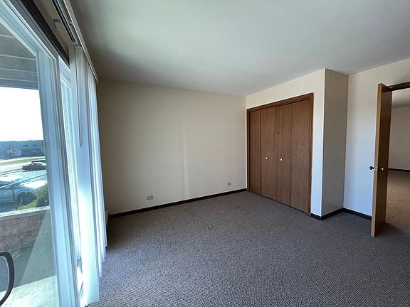 3rd image of 643 Dean Dr APT 3