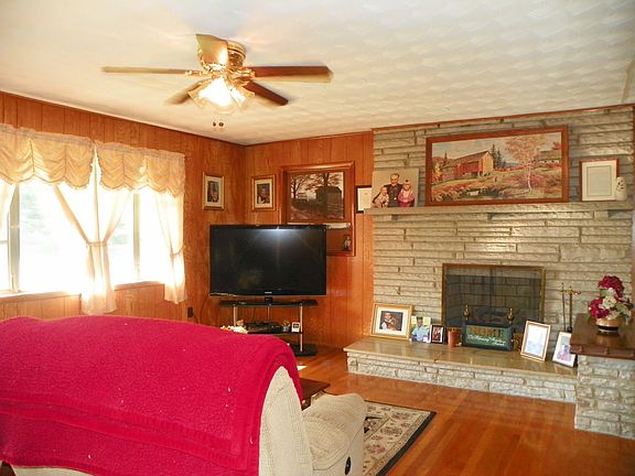 5th image of 15372 Siesta Ave