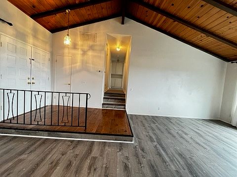 5th image of 2592 King Richard Dr