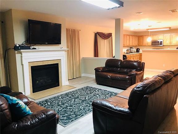 2nd image of 2508 Blue Moss Dr