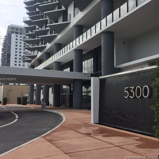 1st image of 5300 Paseo Dr #1703