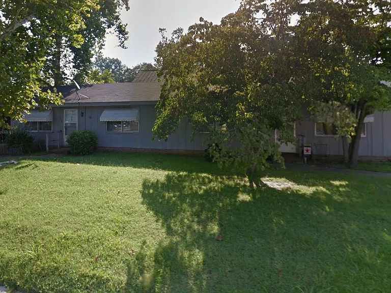203 S Alston St — Photo 1