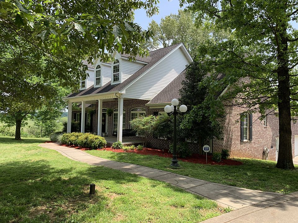 1st image of 1010 Kennedy Ln