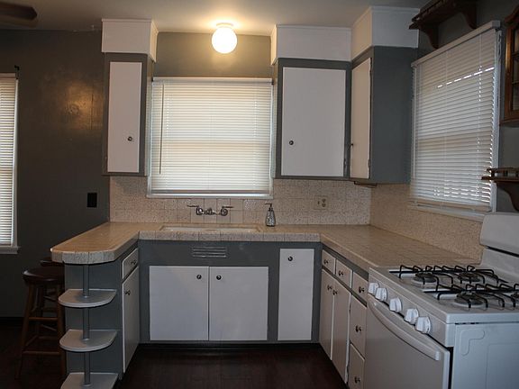 3rd image of 3408 Pueblo Ave