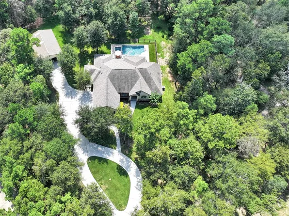 105 Forest Wind Court, Montgomery, TX 77316