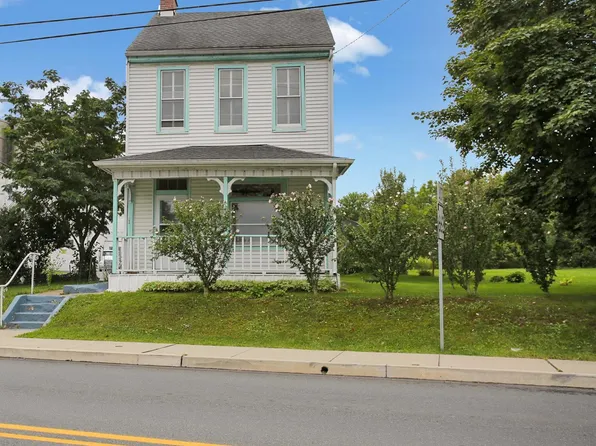144 W Main St, Fleetwood, PA 19522