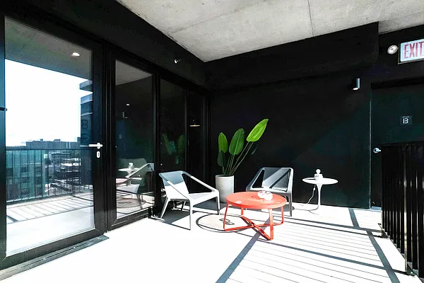 Rented by Compass | media 52