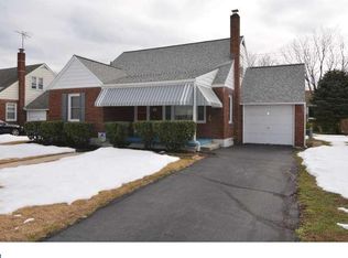 13 Valley Rd, Wyomissing, PA 19610