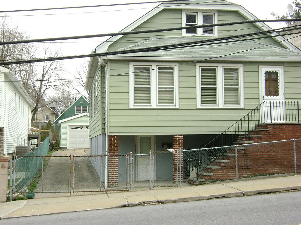 1st image of 411 Bradley Ave