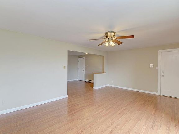 4th image of 7302 Blackstone Ave APT 12