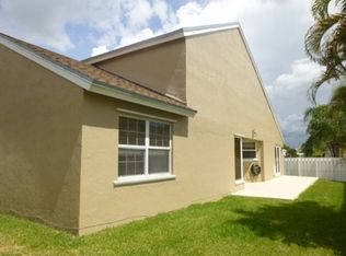 1150 SW 109th Ln, Davie, FL 33324