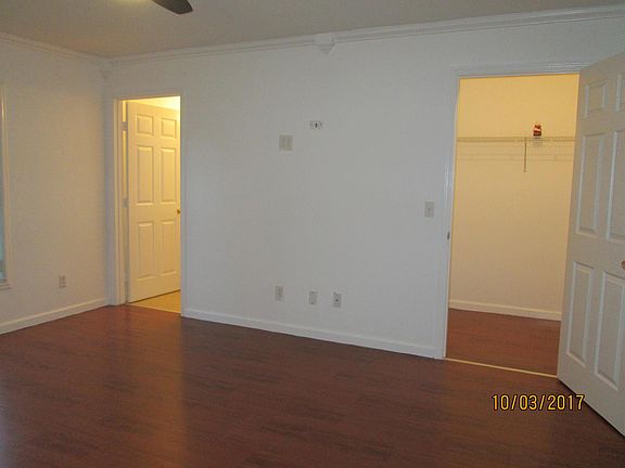 5th image of 2429 SE Wald Street