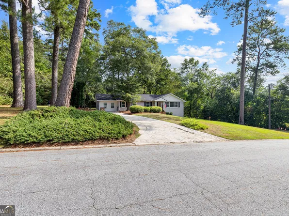 2935 Victoria Cir, Macon, GA 31204