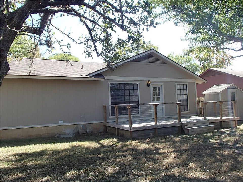 2nd image of 2002 Nevada St