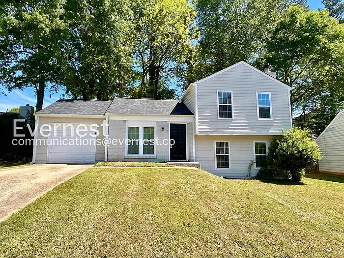 1373 Mill Lake Cir — Photo 2