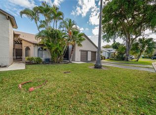 10003 NW 83rd St APT 3, Tamarac, FL 33321