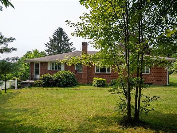 5th image of 102 Woodland Way