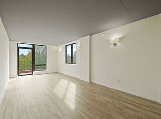 25-13 23rd St #1A, Astoria, NY 11102