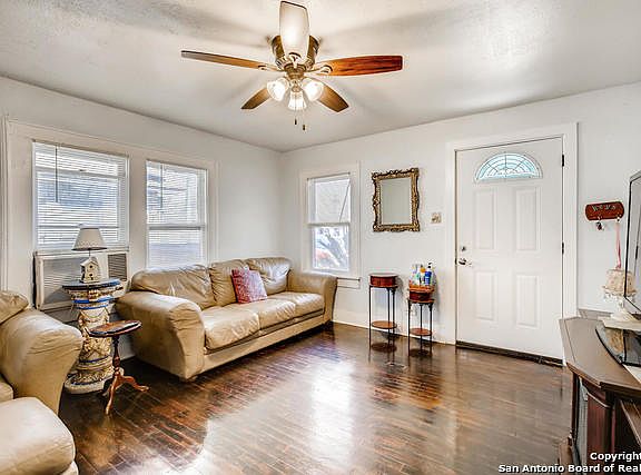 2nd image of 217 Weinberg Ave