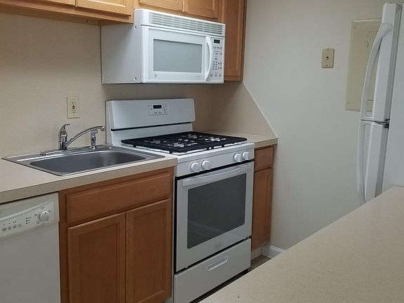 4th image of 1433 Missouri Ave