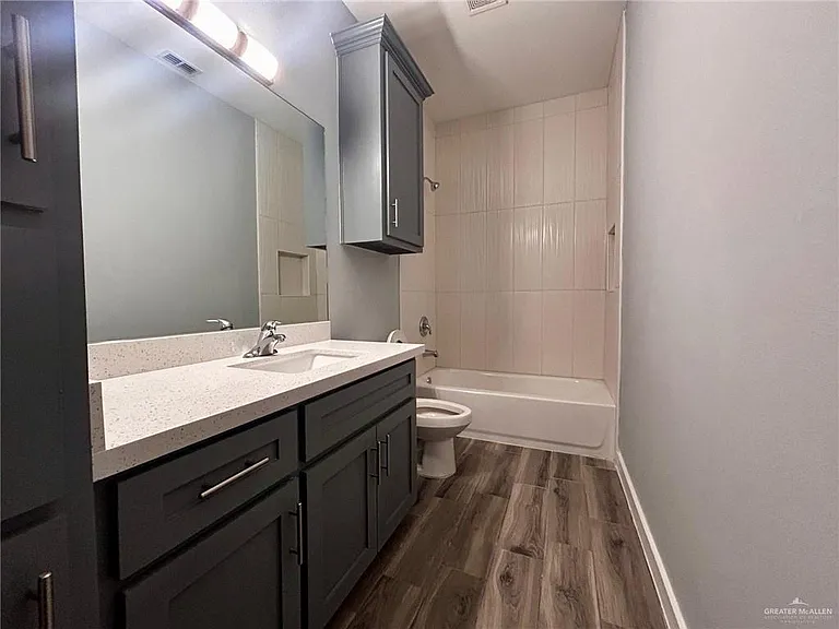 908 W Kohala Ave #1 — Photo 11