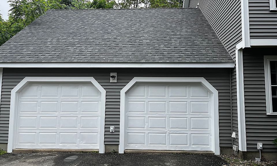 2nd image of 24 Holyrood Ave