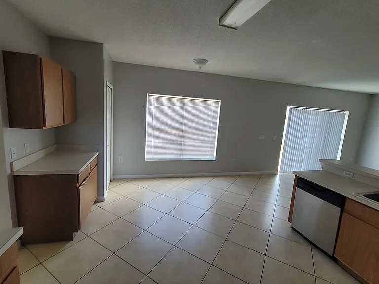 319 Alegriano Ct — Photo 6