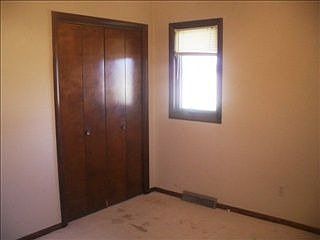 5th image of 22804 Londonderry Ct