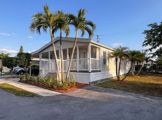 51 Gardenia Ln, Davie, FL 33325