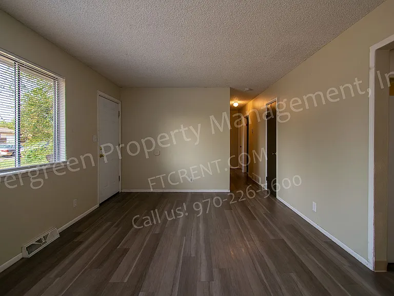 1912 W Plum St — Photo 34
