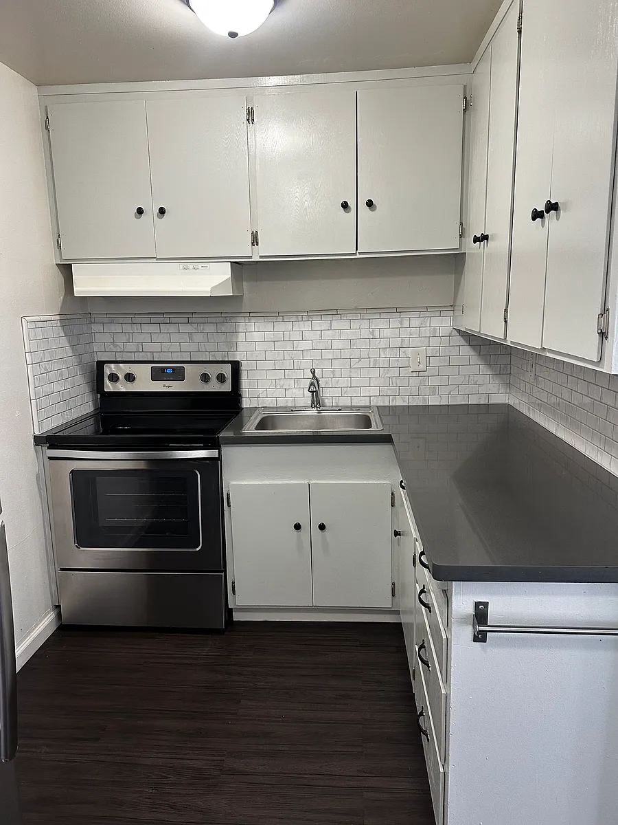 Building Photo - 3317 W St #3
