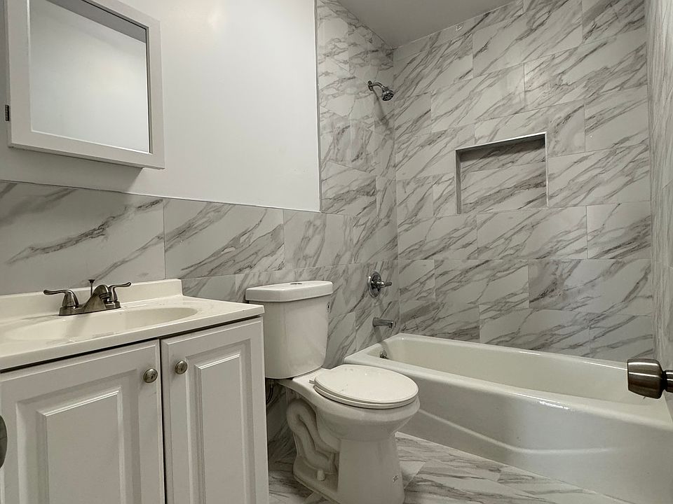 1st image of 66 Irving Pl #2